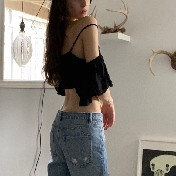 Off The Shoulder Tank Top - Picture 4 of 4